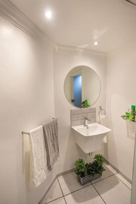Apartamento 2 Sleeper Stylish Sanctuary Durban Exterior foto